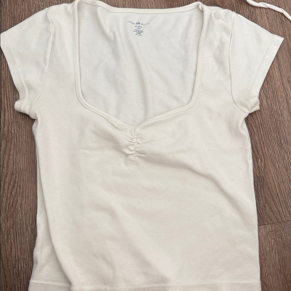 Brandy Melville Cream Short Sleeve Top
